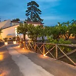 Relais Correale & Garden Alojamento de Acomodação e Pequeno-almoço