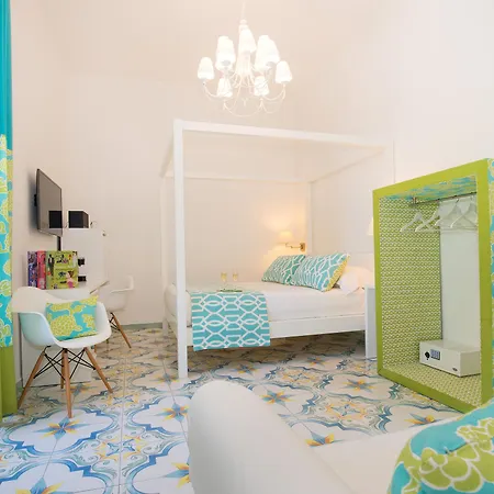 Relais Correale & Garden Bed & Breakfast 3*
