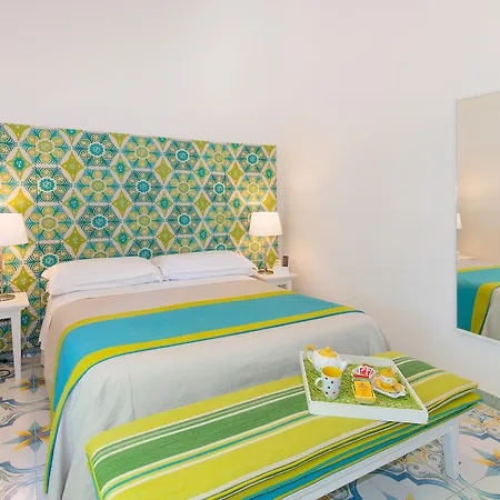 Relais Correale & Garden Bed & Breakfast