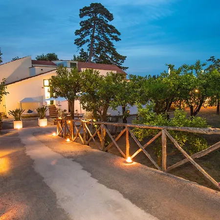 Relais Correale & Garden Bed & Breakfast