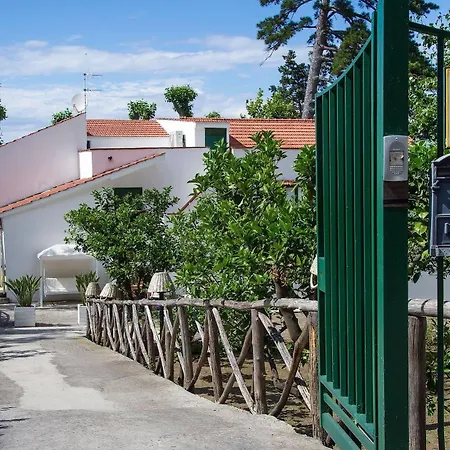 Relais Correale & Garden Bed & Breakfast Sorrento